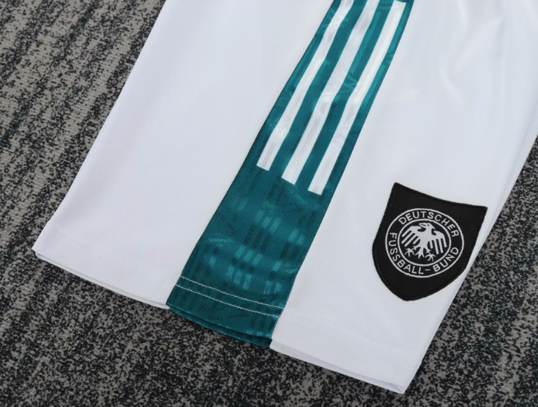 1996 Retro Germany Away Football Jersey 1:1 Kids Size