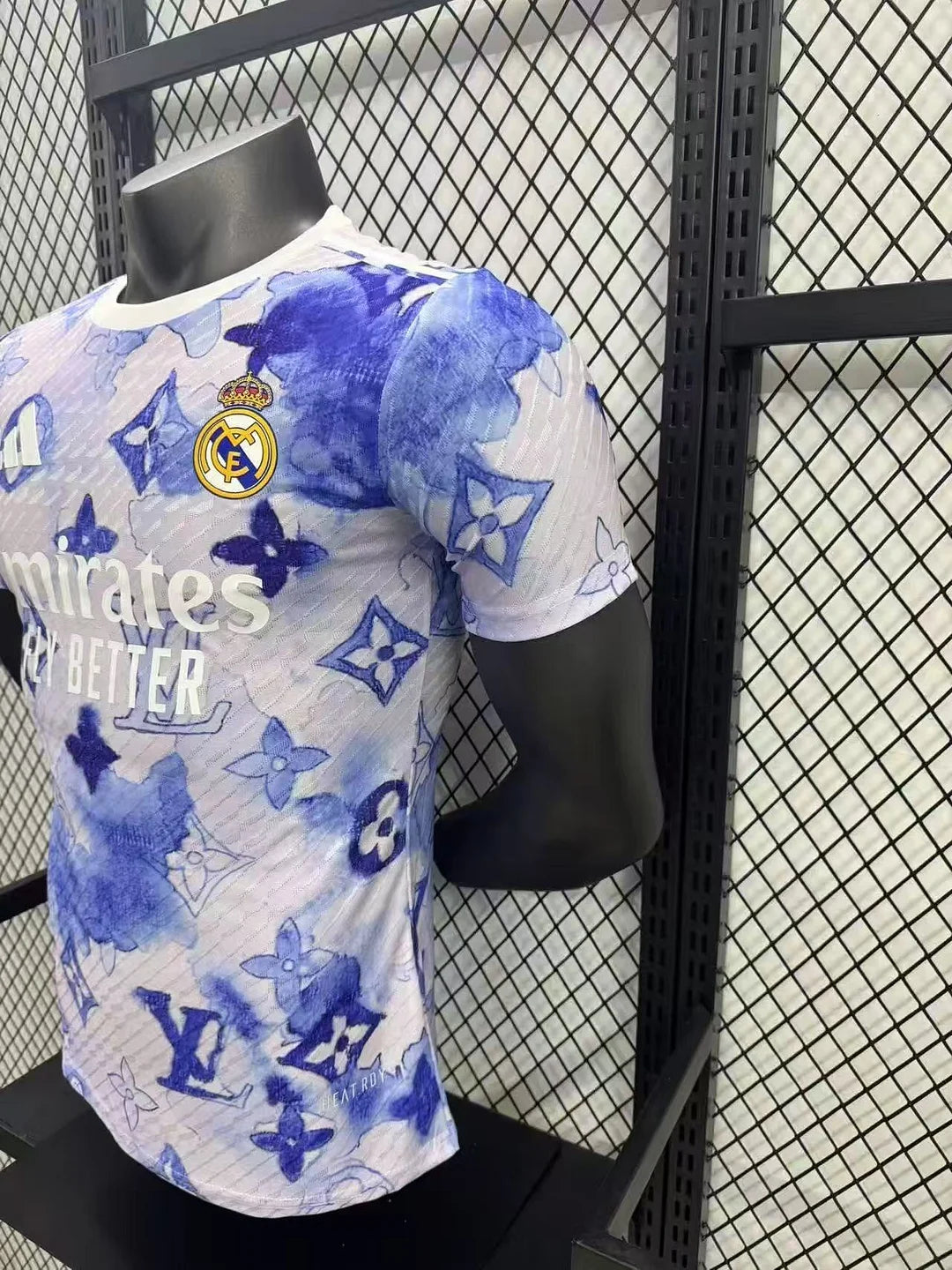 2025/2026 Player Version Real Madrid Lv Joint Edition Football Jersey 1:1