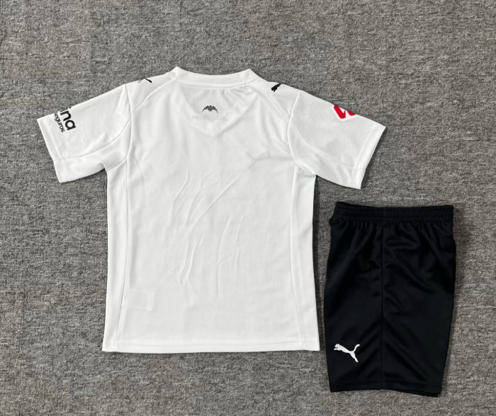 2025/2026 Valencia Home Football Jersey 1:1 Quality Thai Kids Size