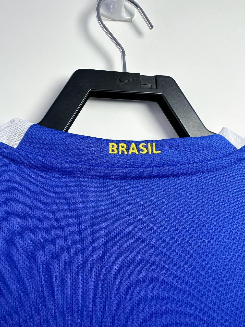 2006 Retro Brazil Away Soccer Jersey 1:1