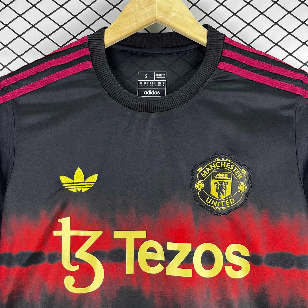 2025/2026 Manchester United Pre-match training Football Jersey 1:1