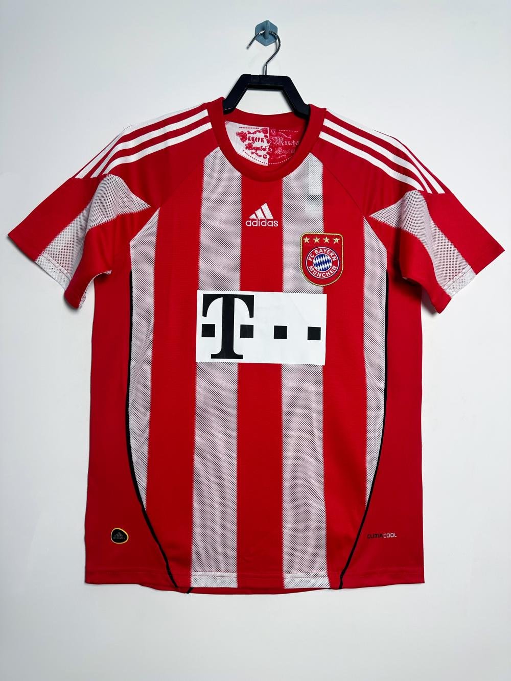 2010-2011 Retro Bayern Munich Home Football Jersey 1:1