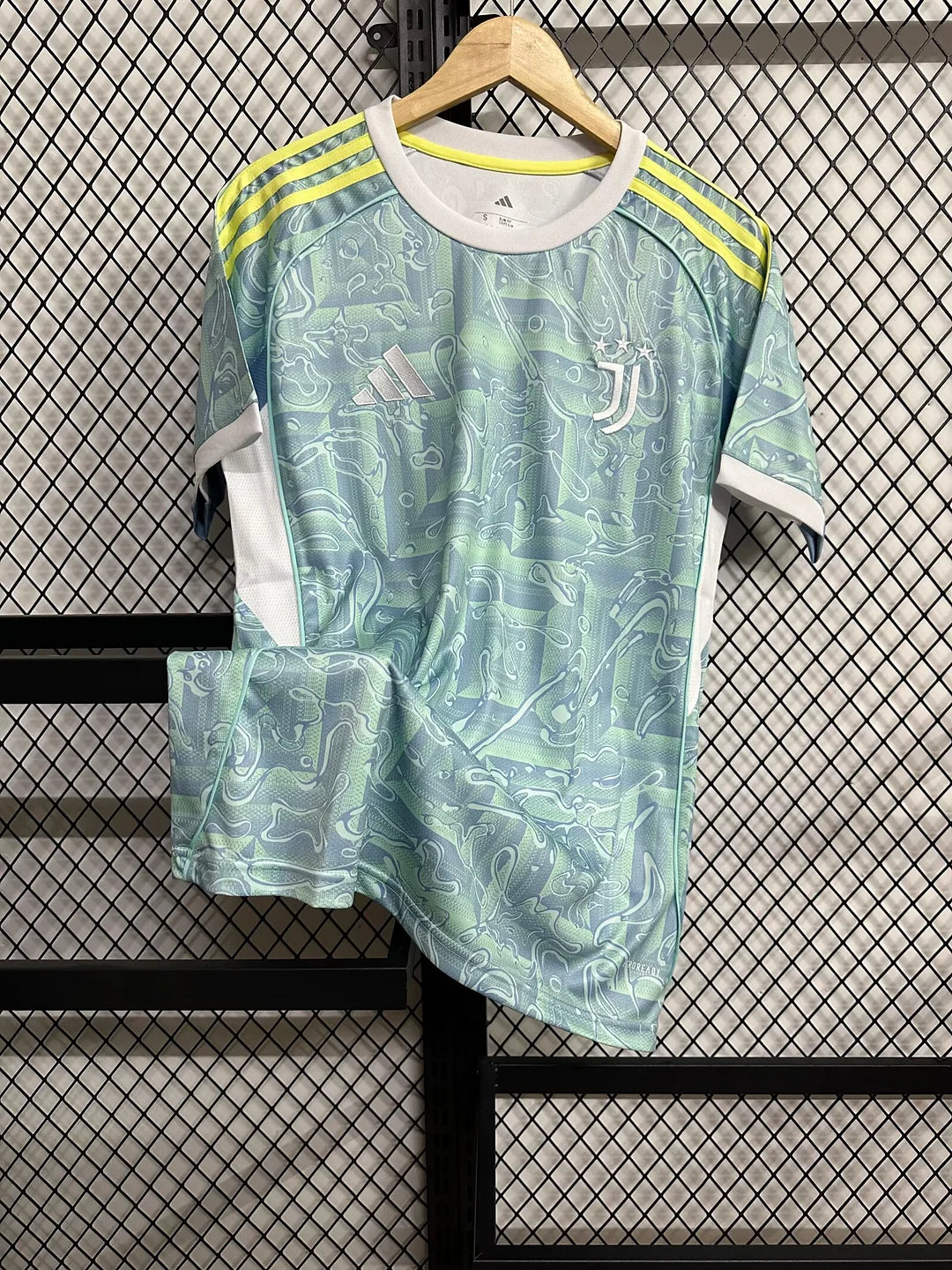 2025/2026 Juventus Away Football Jersey 1:1