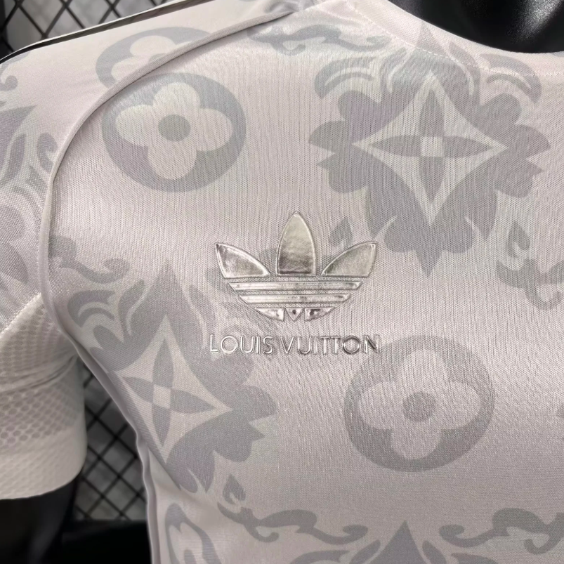 2025/2026 Player Version Real Madrid Special Edition 52 Football Jersey 1:1