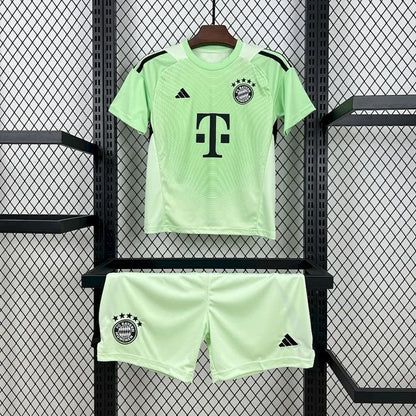 2025/2026 Bayern Munich Training Football Jersey 1:1 Kids Size