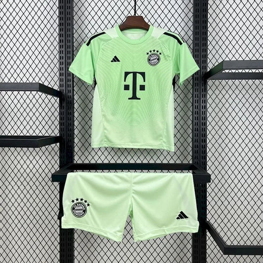2025/2026 Bayern Munich Training Football Jersey 1:1 Kids Size