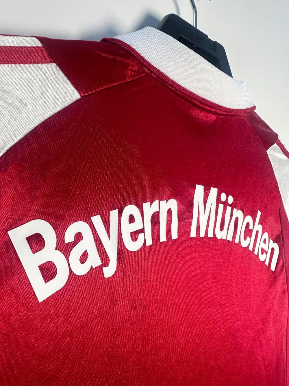 2003/2004 Retro Bayern Munich Home Football Jersey 1:1