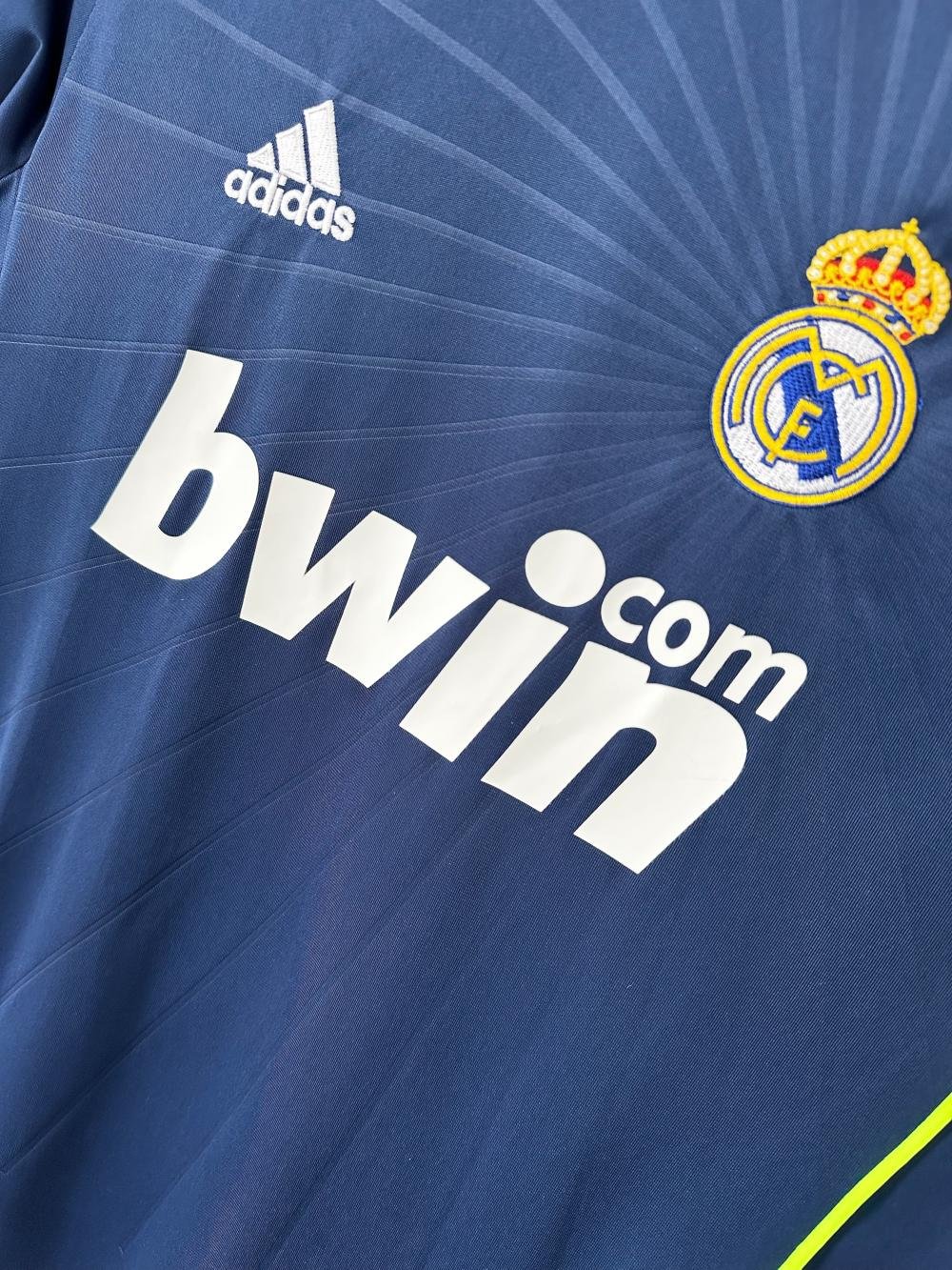 2010/2011 Retro Real Madrid Away Football Shirt 1:1