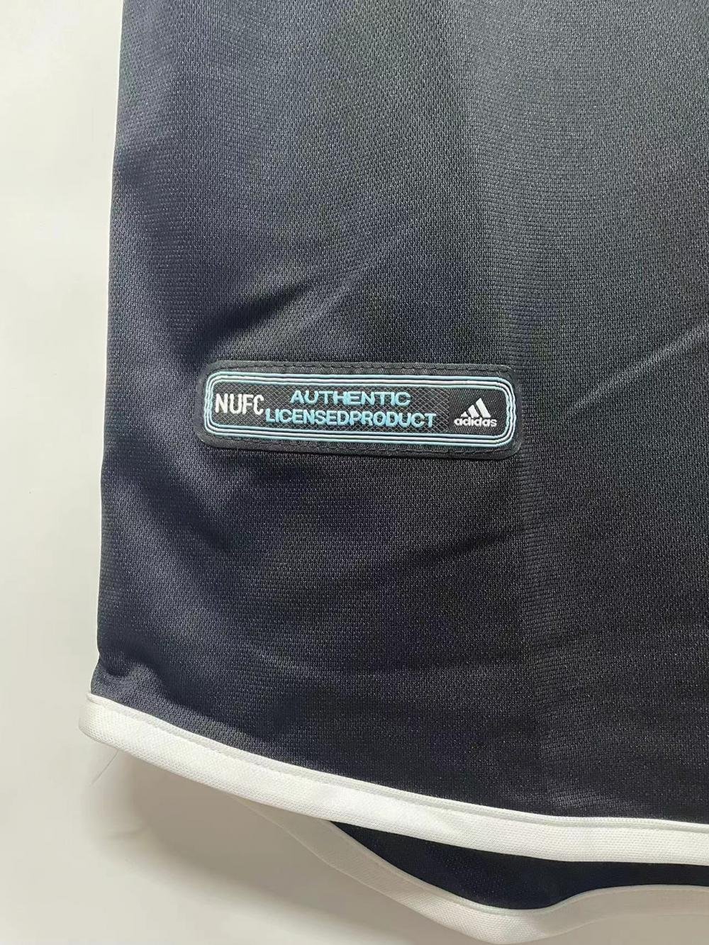 2000-2001 Retro Newcastle United Away Soccer Jersey 1:1