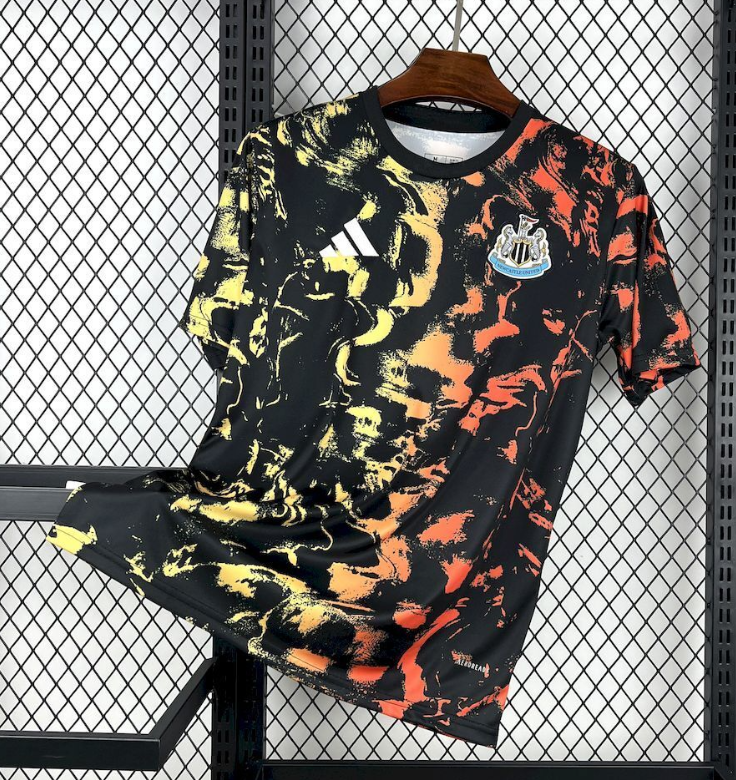 2025/2026 Newcastle United Training Suit Football Jersey 1:1