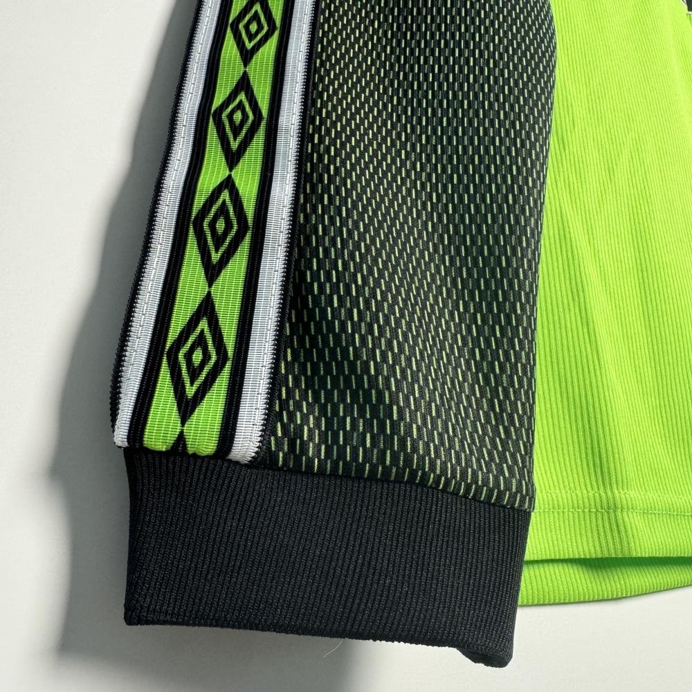 1998-1999 Retro Long Sleeve Manchester United Goalkeeper Football Shirt 1:1