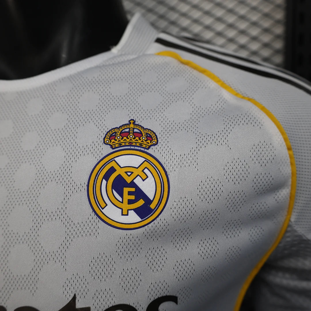 2025/2026 Player Version Real Madrid Home Long Sleeve Jersey 1:1