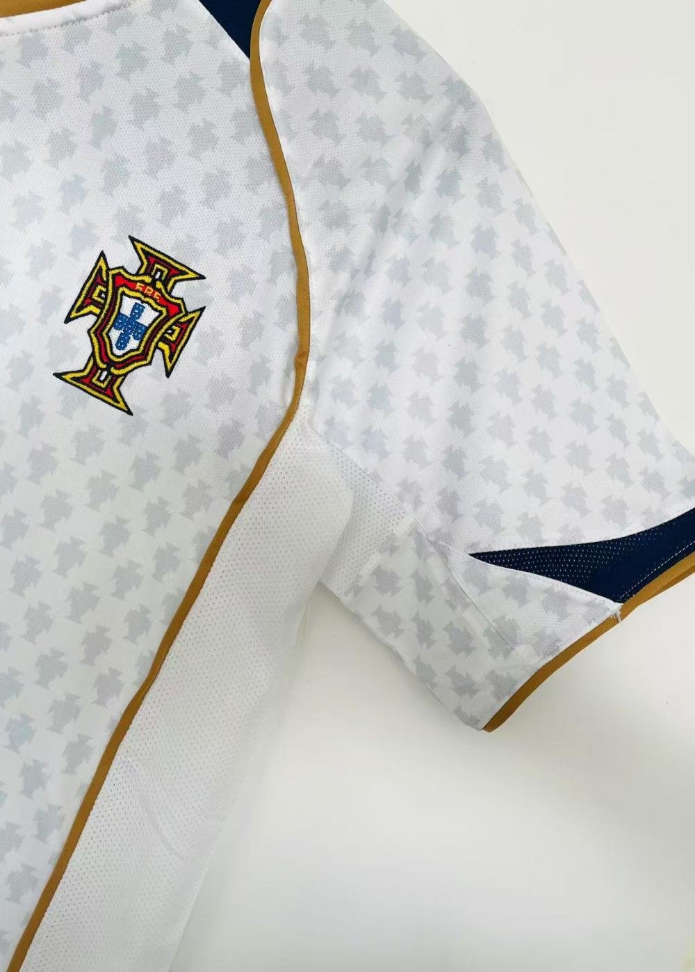 2004 Retro Portugal Away Football Shirt 1:1