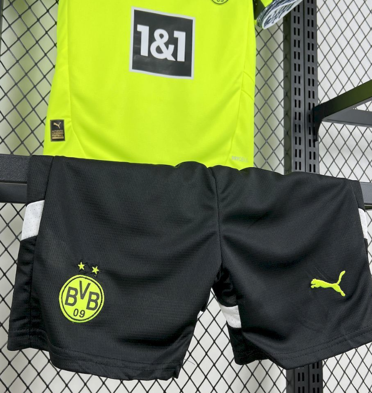 2025/2026 Dortmund Pre-match training clothesFootball Jersey 1:1 Kids Size