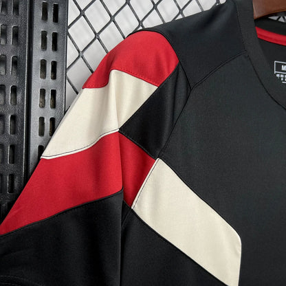 2024/2025 Manchester United Originals Tee Black Jersey 1:1