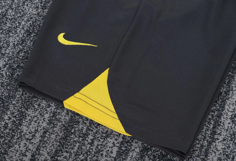 2005/2006 Retro Arsenal Away Football Shirt 1:1 Kids Size