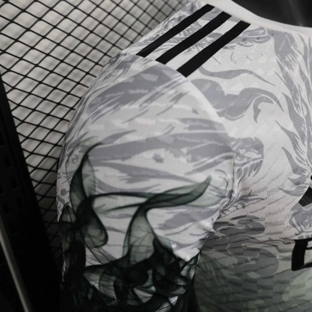 2025/2026 Player Version Real Madrid Charizard Football Jersey 1:1