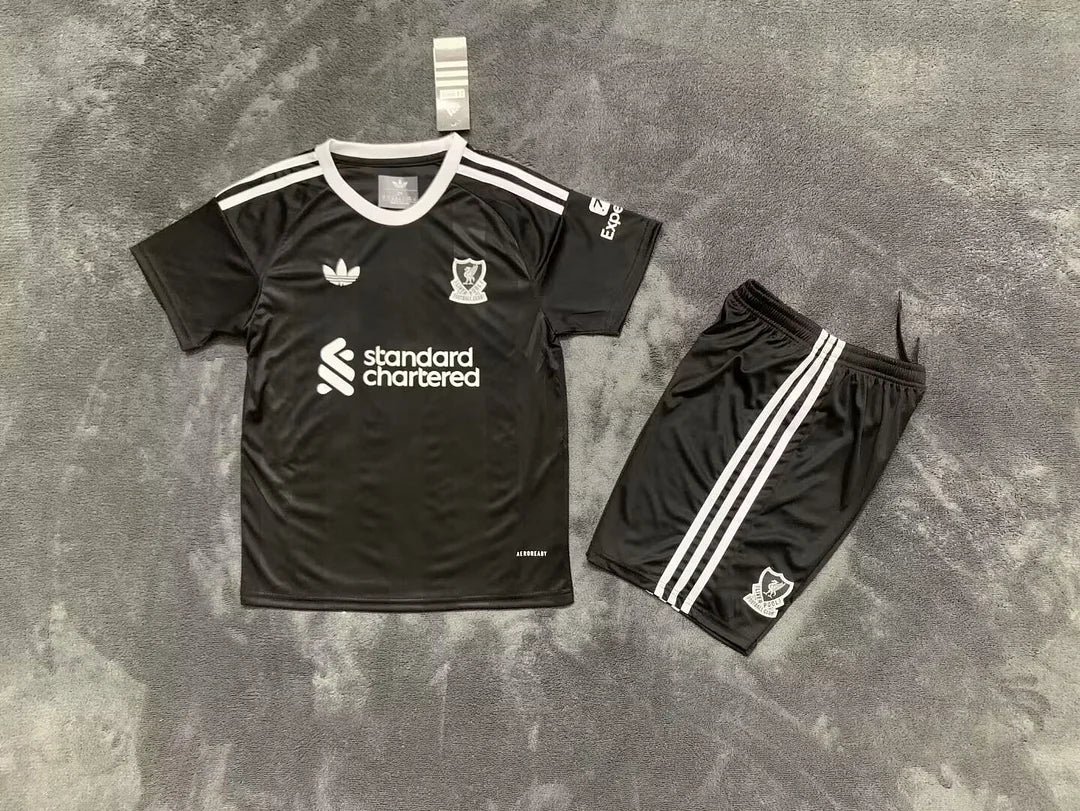 2025/2026 Liverpool goalie Football Jersey 1:1 Kids Size