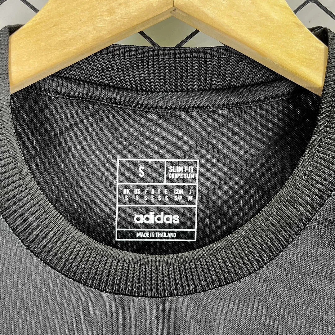 2025/2026 Manchester United Pre-match training Football Jersey 1:1