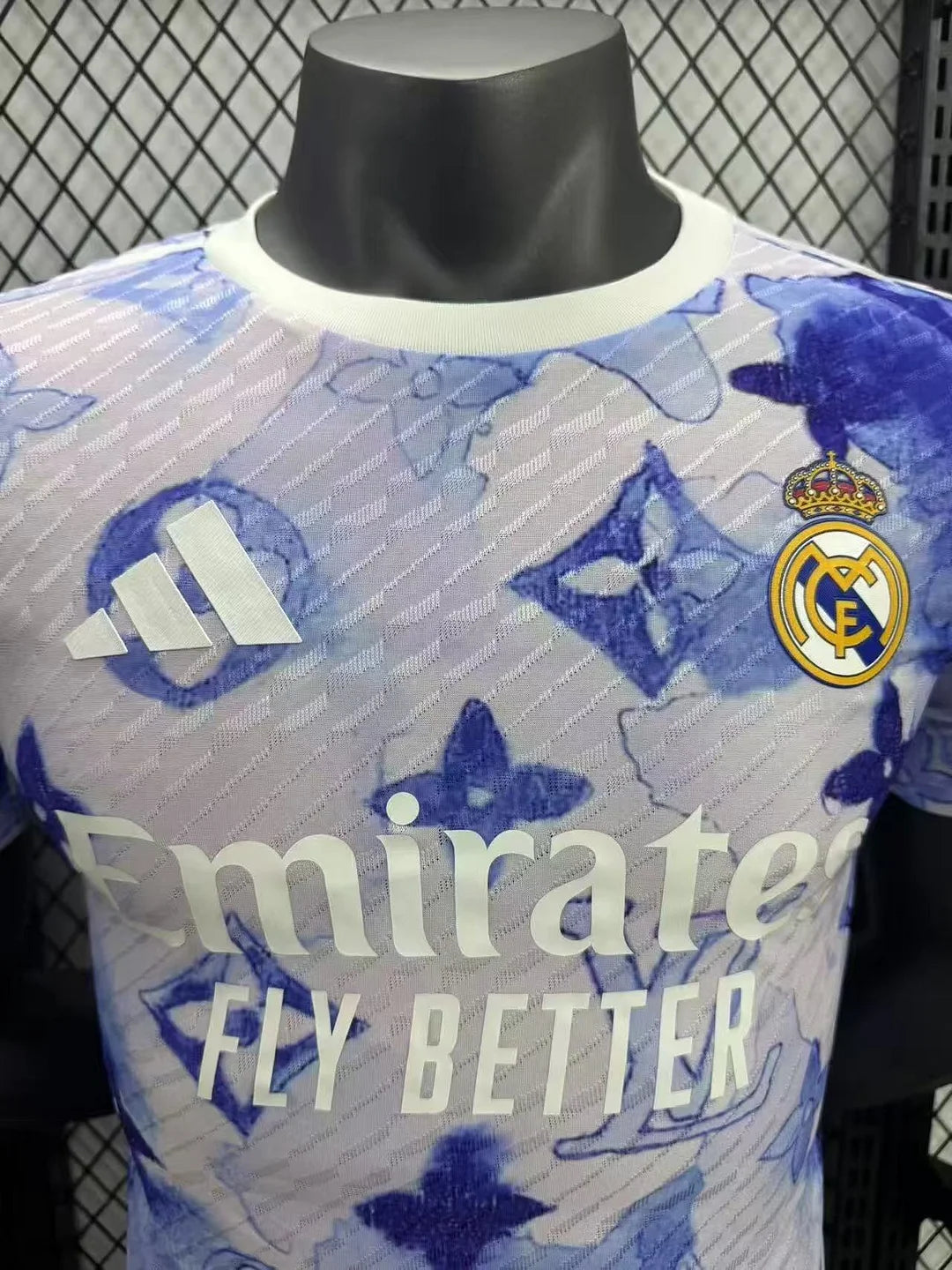 2025/2026 Player Version Real Madrid Lv Joint Edition Football Jersey 1:1