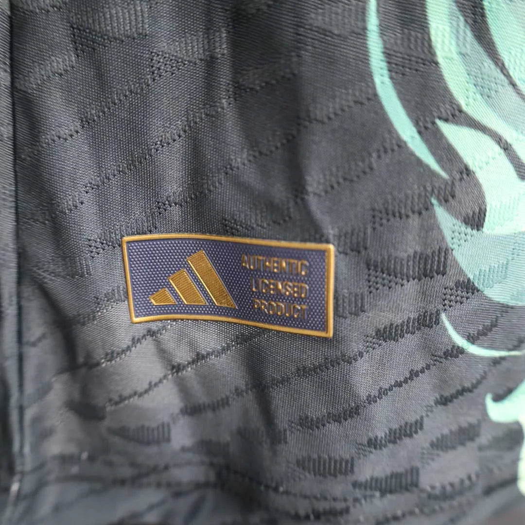 2025/2026 Player Version Real Madrid Charizard Football Jersey 1:1