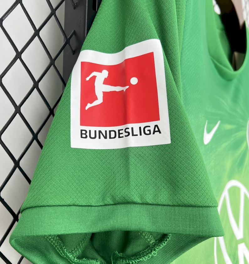 2025/2026 VfL Wolfsburg Home Football Shirt 1:1