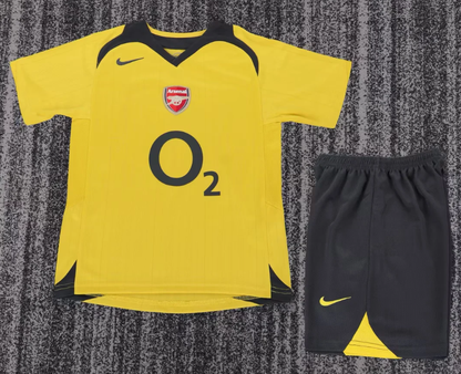2005/2006 Retro Arsenal Away Football Shirt 1:1 Kids Size