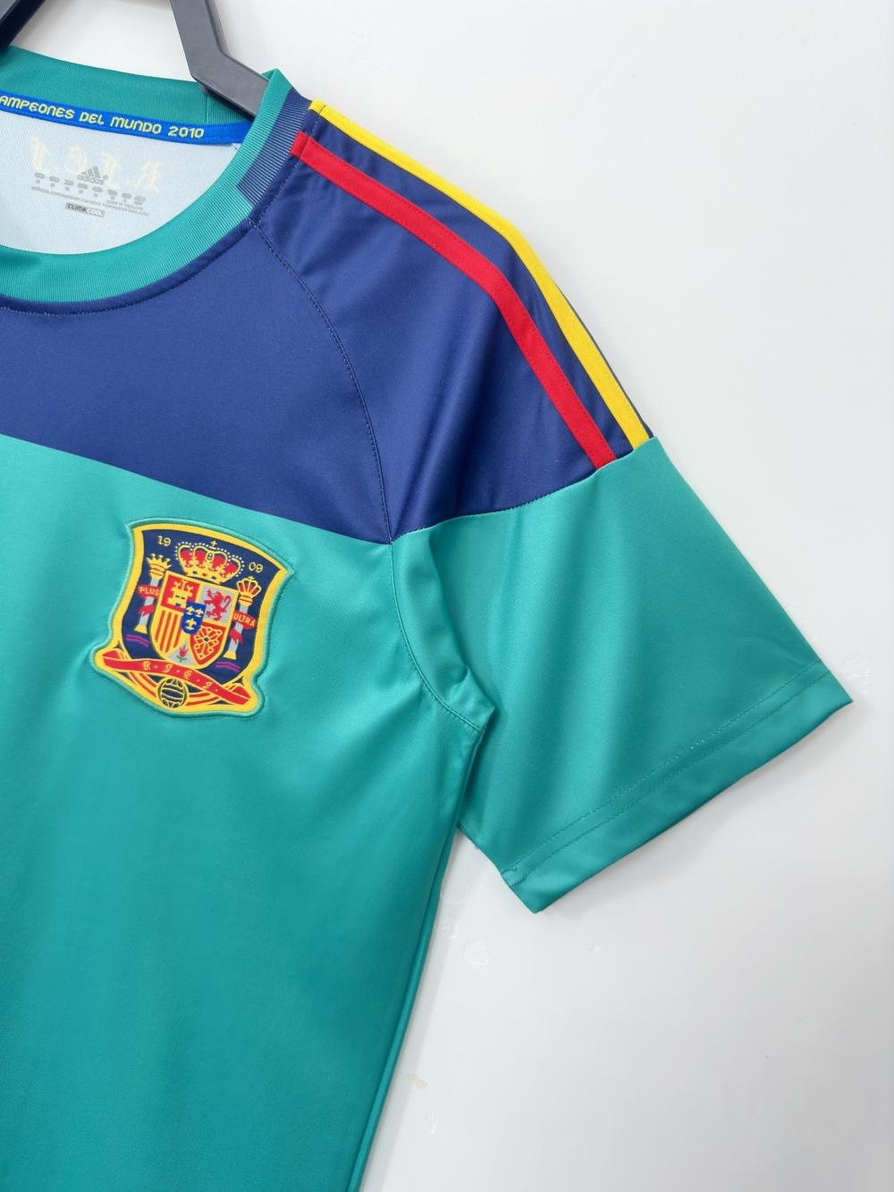 2010 Retro Spain Goalkeeper Soccer Shirt 1:1