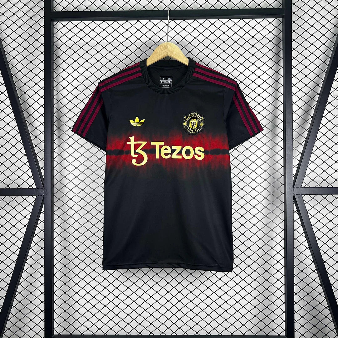 2025/2026 Manchester United Pre-match training Football Jersey 1:1