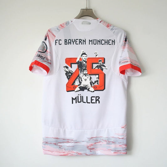 2025/2026 Bayern Munich M¨¹ller Commemorative Edition Football Jersey 1:1