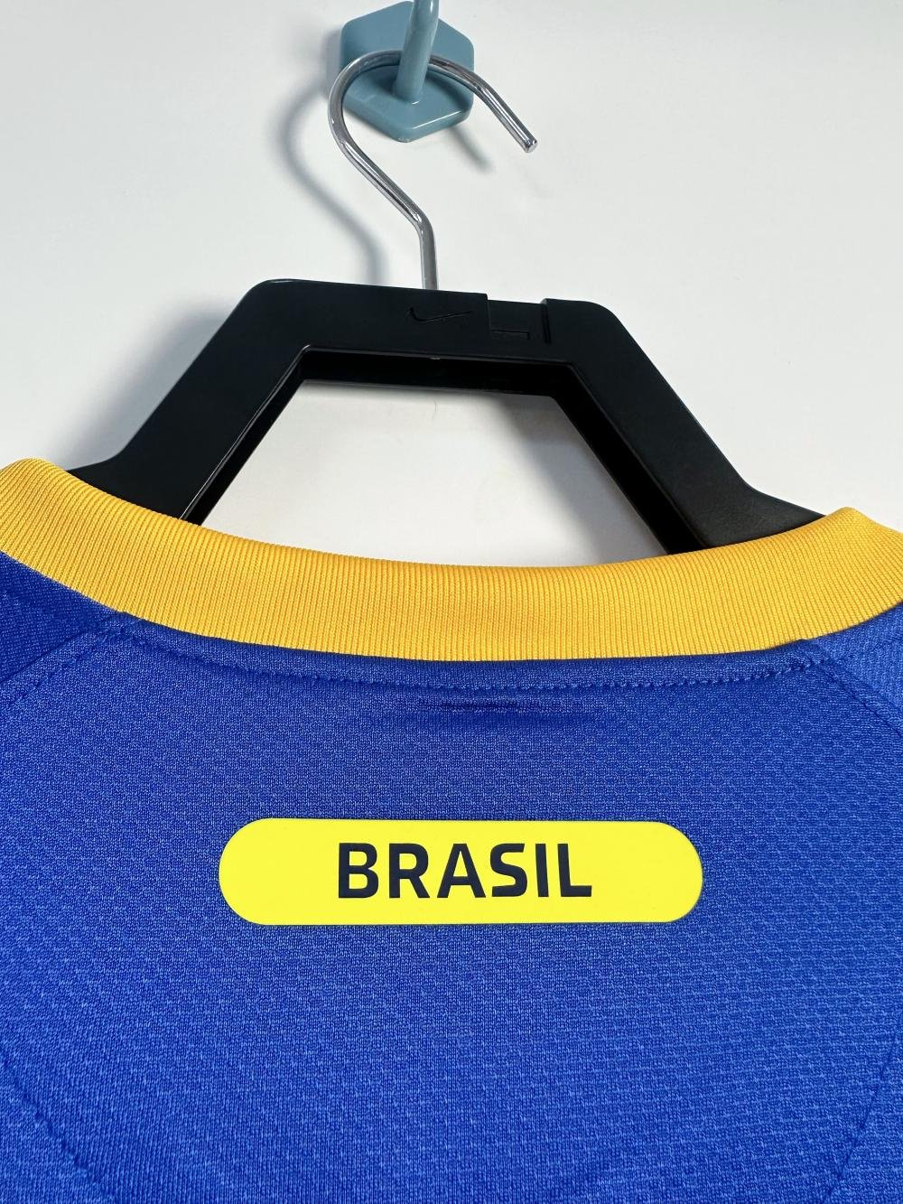 2010 Retro Brazil Away Soccer Jersey 1:1
