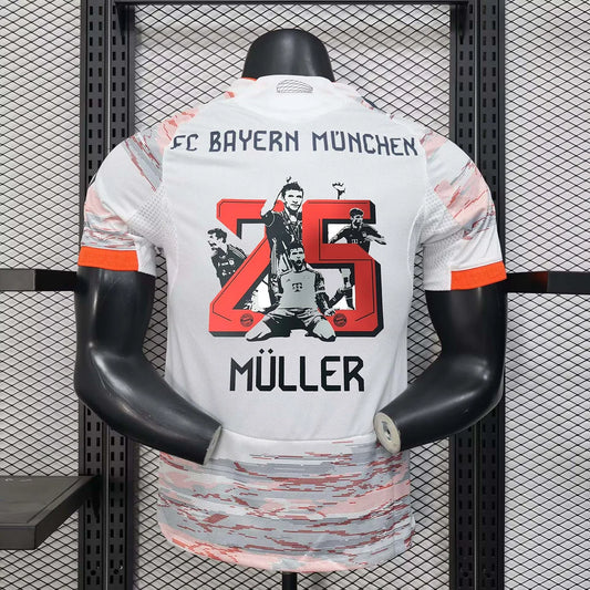 2025/2026 Player Version Bayern Munich M¨¹ller Commemorative Edition Football Shirt 1:1