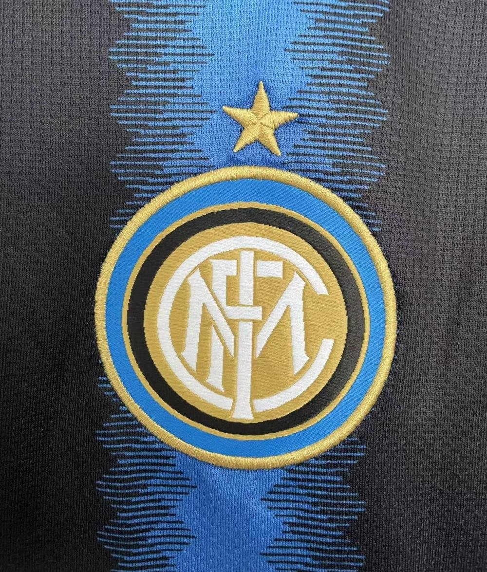 2010/2011 Retro Internazionale Milan Home Football Jersey 1:1