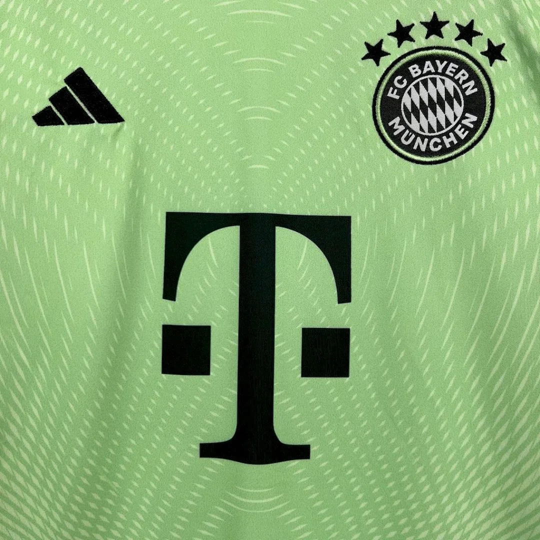 2025/2026 Bayern Munich Training Football Jersey 1:1 Kids Size
