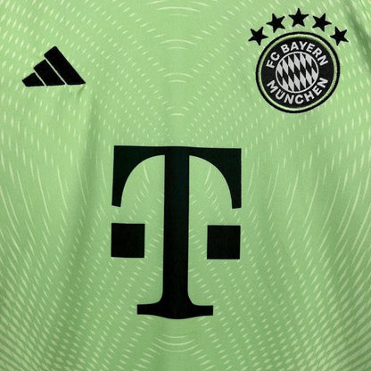 2025/2026 Bayern Munich Training Football Jersey 1:1 Kids Size