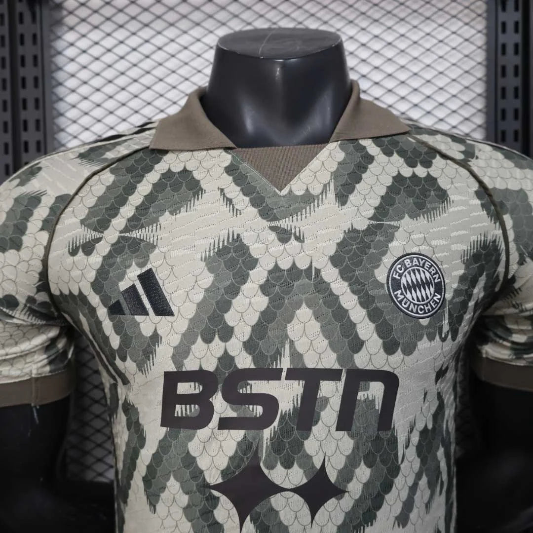 2025/2026 Player Version Bayern Munich Snake Year Special Edition Football Jersey 1:1
