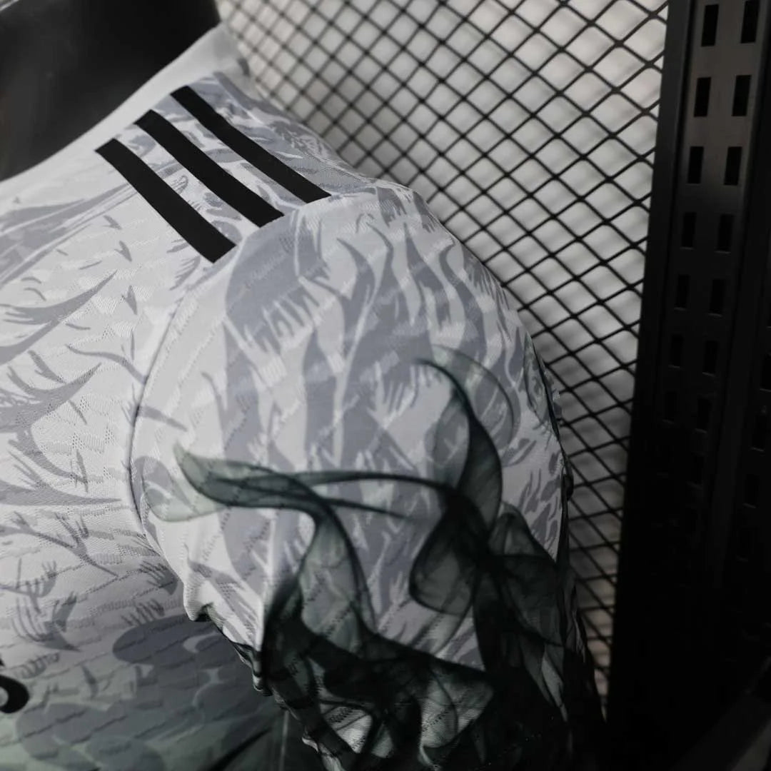 2025/2026 Player Version Real Madrid Charizard Football Jersey 1:1