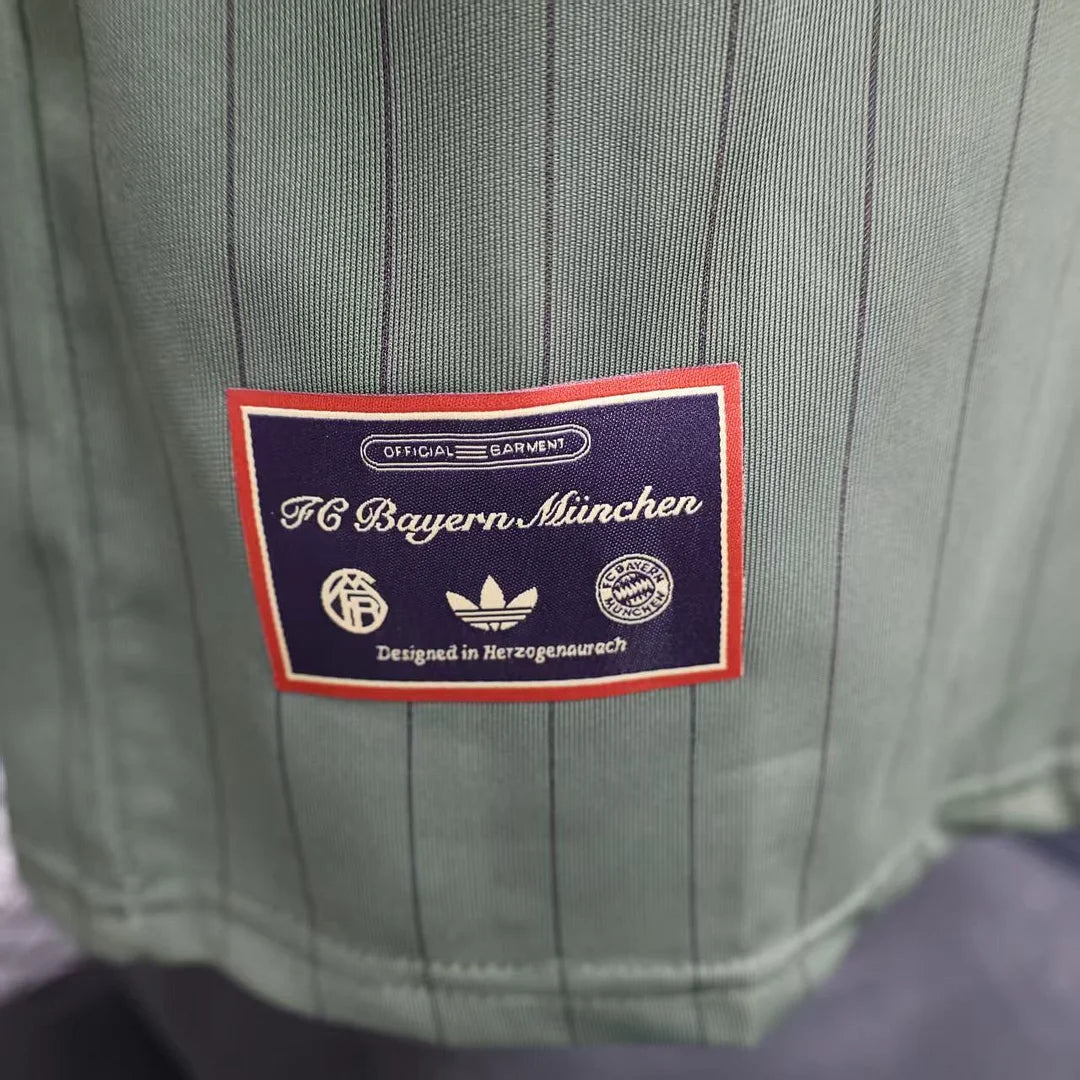 2025/2026 Player Version Bayern Munich Casual version Football Jersey 1:1