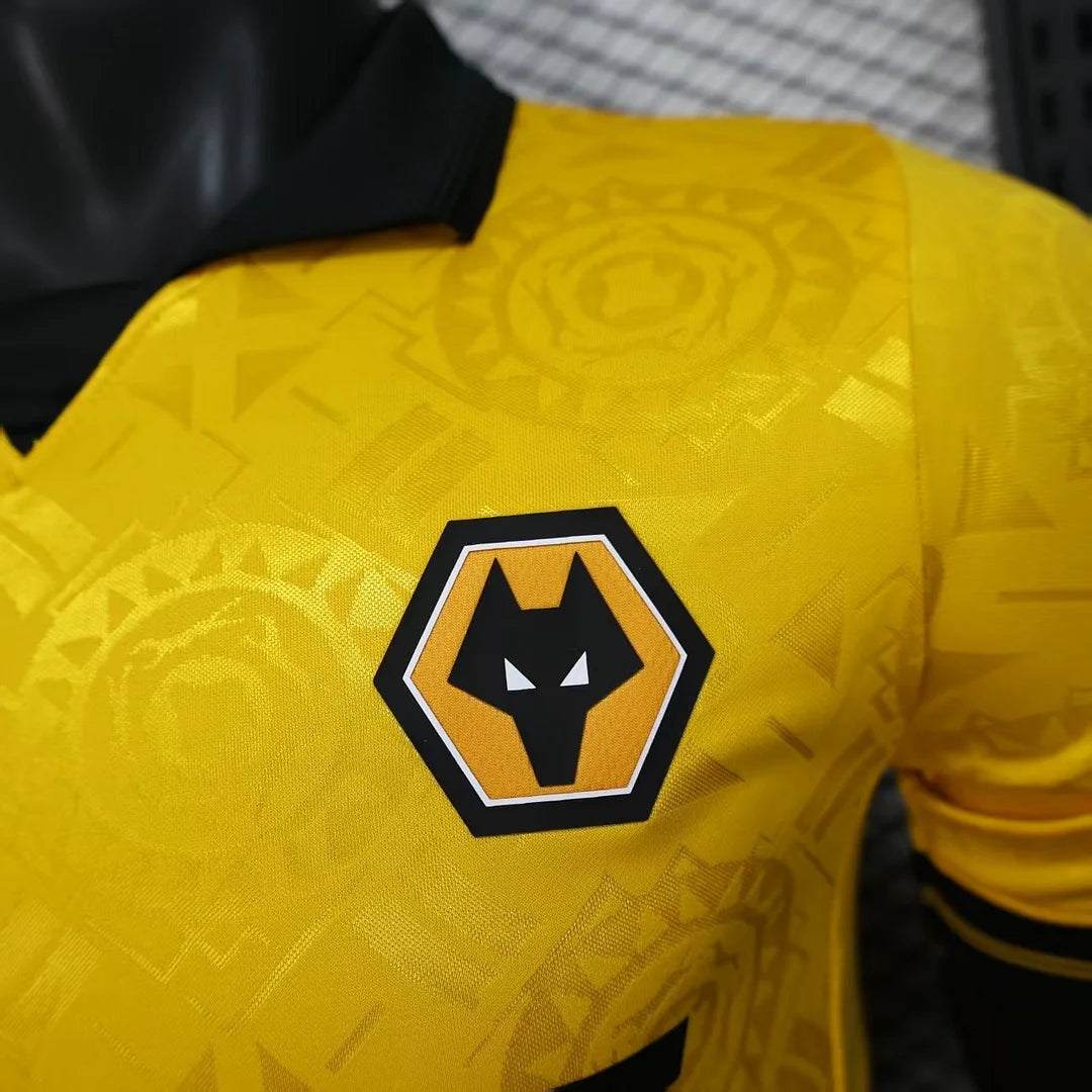 2025/2026 Player Version Wolverhampton Wanderers Home Football Shirt 1:1