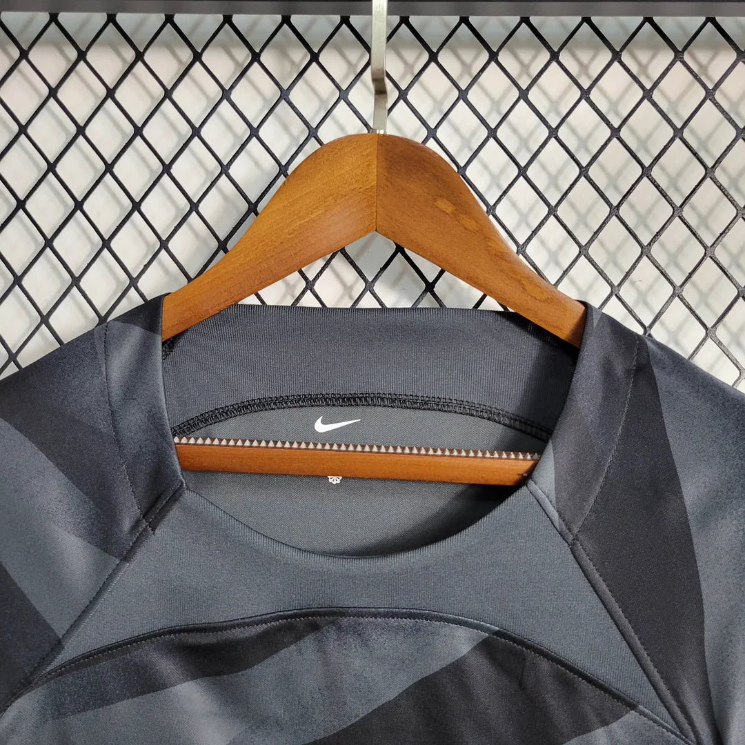 2023/2024 Liverpool Goalkeeper Black Soccer Jersey 1:1