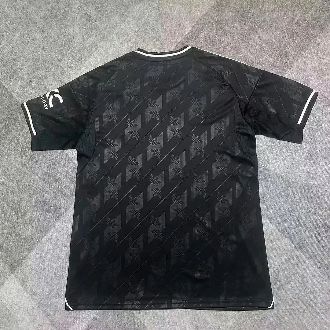 2025/2026 Manchester United Special Edition Black And White Football Jersey 1:1