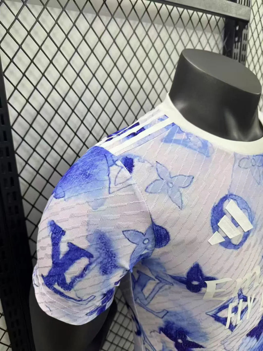 2025/2026 Player Version Real Madrid Lv Joint Edition Football Jersey 1:1