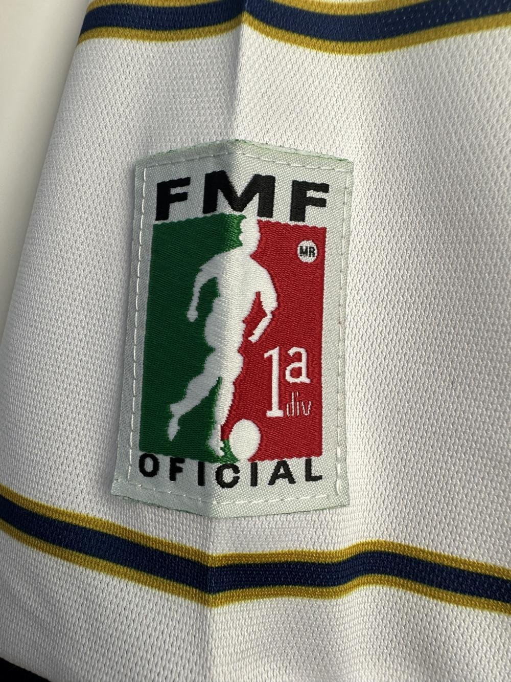 1997-1998 Retro Pumas UNAM Away Football Shirt 1:1